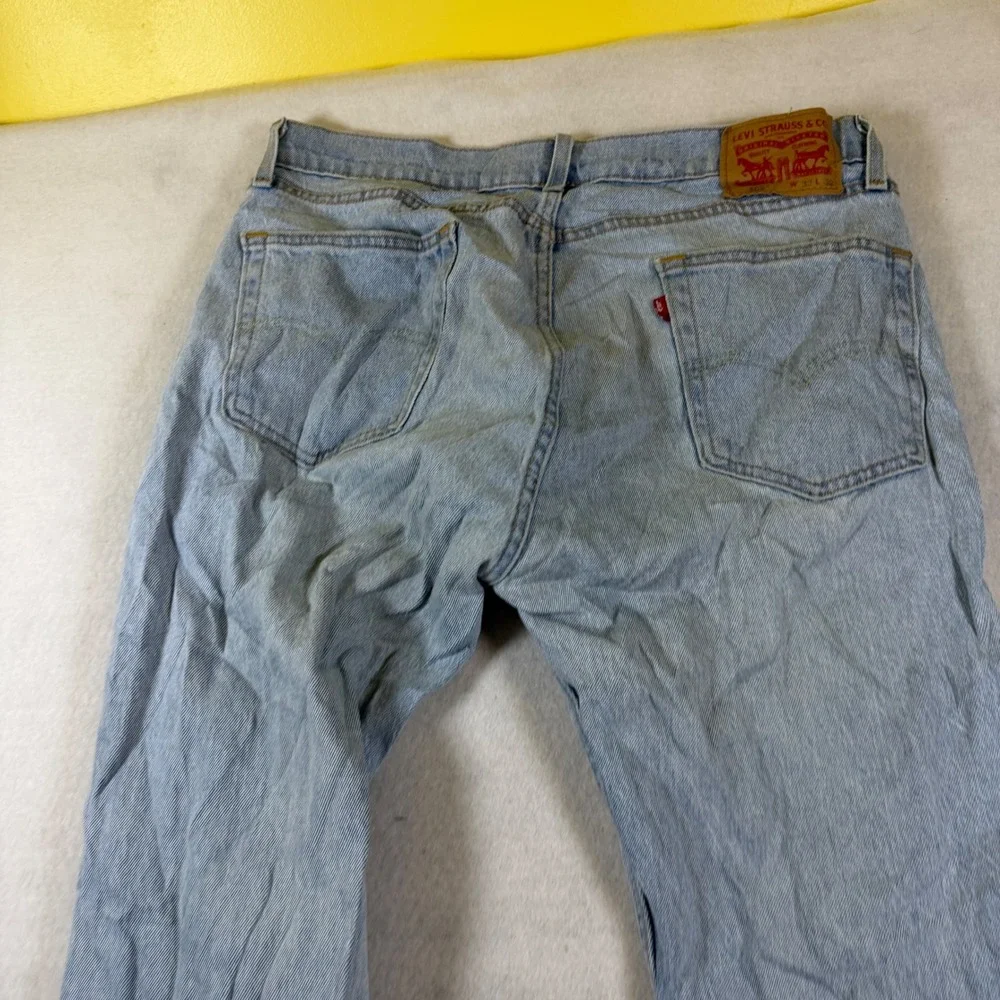 Levis 505 Regular Fit Straight Leg Light Wash Blue Denim Jeans Mens 33x32